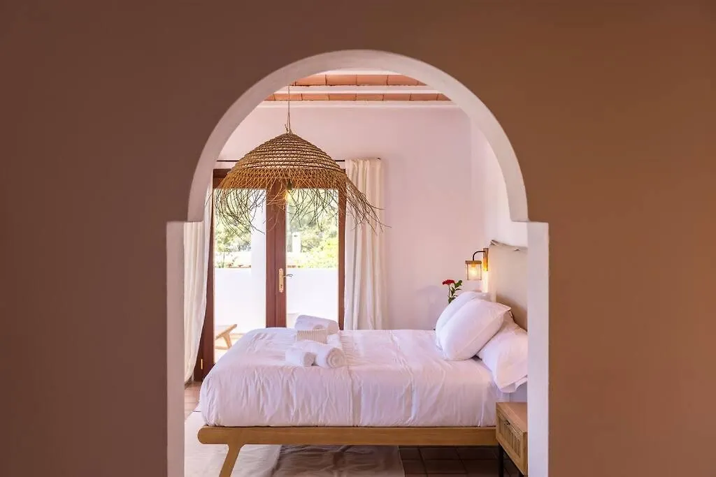 Villa 4 Palms Only 5 Minutes From Ibiza Montecristo