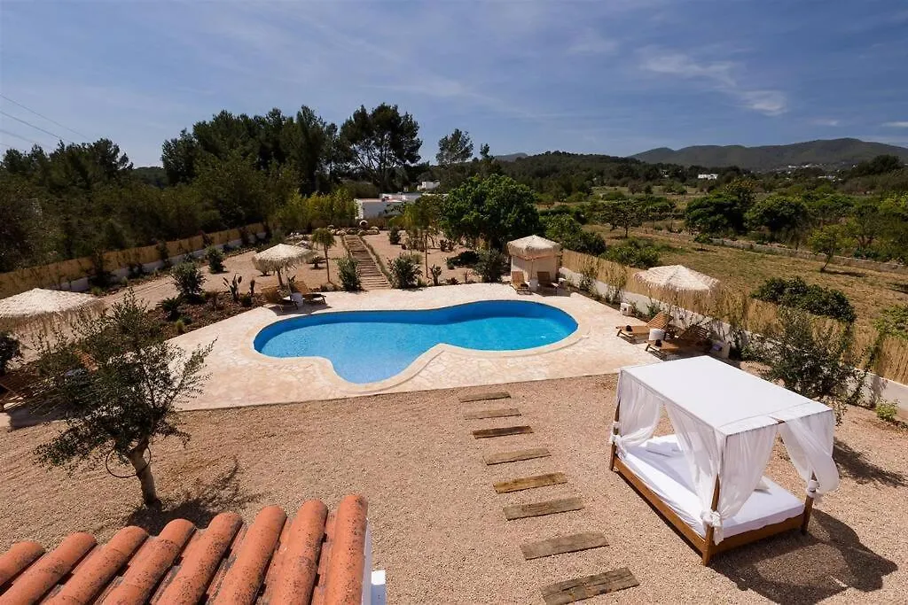 Villa 4 Palms Only 5 Minutes From Ibiza Montecristo