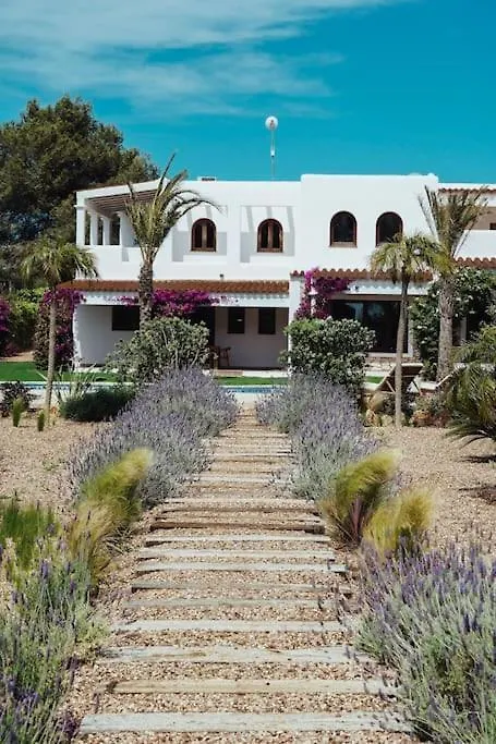 Villa 4 Palms Only 5 Minutes From Ibiza Montecristo