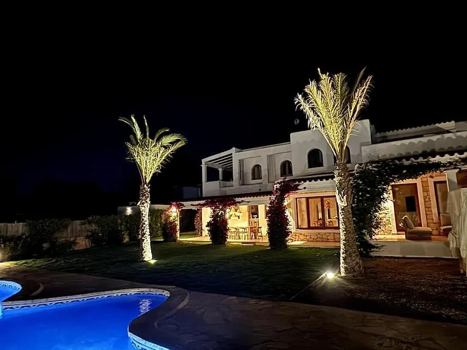 Villa 4 Palms Only 5 Minutes From Ibiza Montecristo Spanien